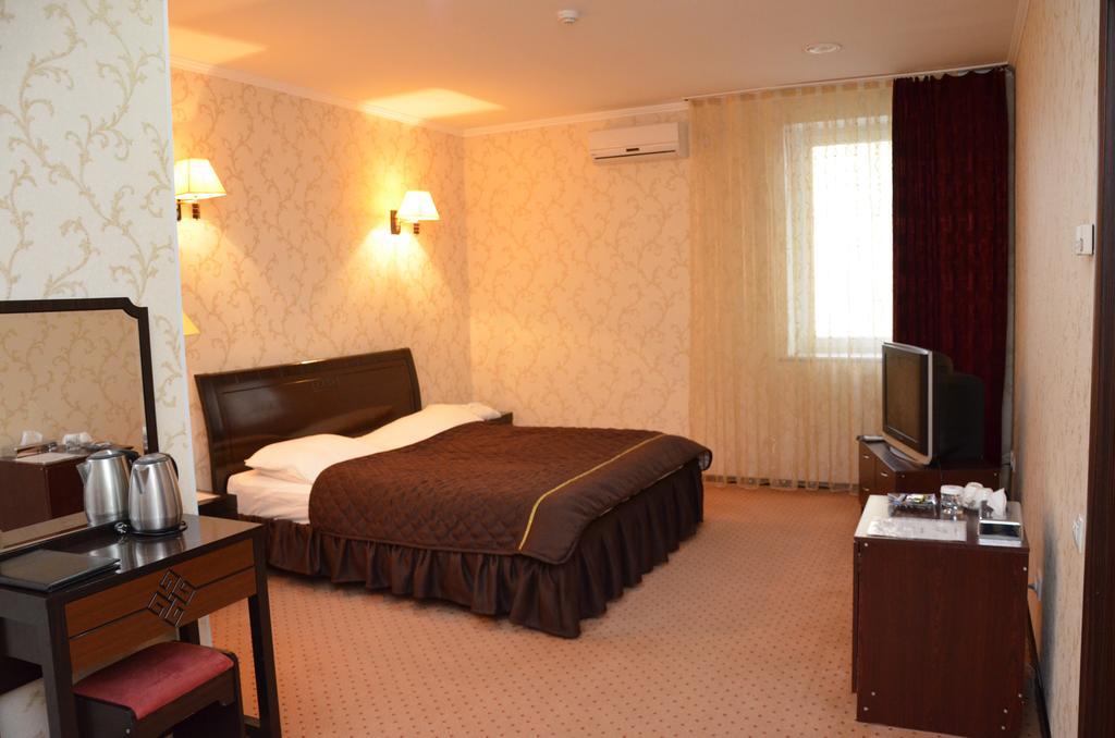 Golden Palace Hotel Aktau Zewnętrze zdjęcie